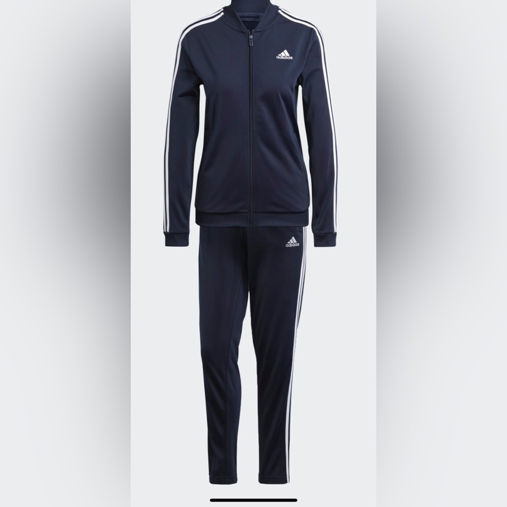Navy jogging set
